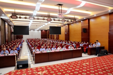 初心不变 实干为先 | 银河集团(galaxy)隆重召开2022年半年度总结表彰大会